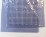 Schneideunterlage, transparent und farbig
