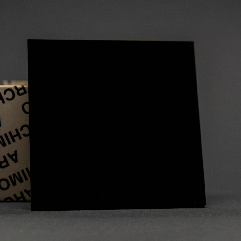 Acrylglas schwarz XT – Archimo - Materialien für Architektur